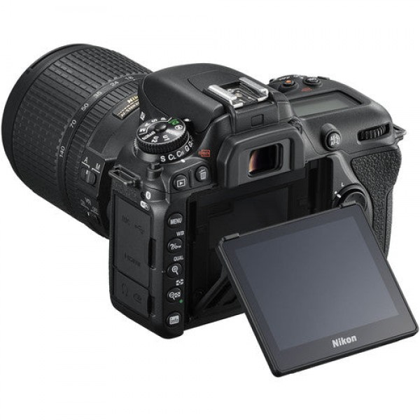 Nikon 33903 D7500 Fotocamera reflex digitale in formato DX con kit obiettivo AF-s DX nikkor 18-140 mm